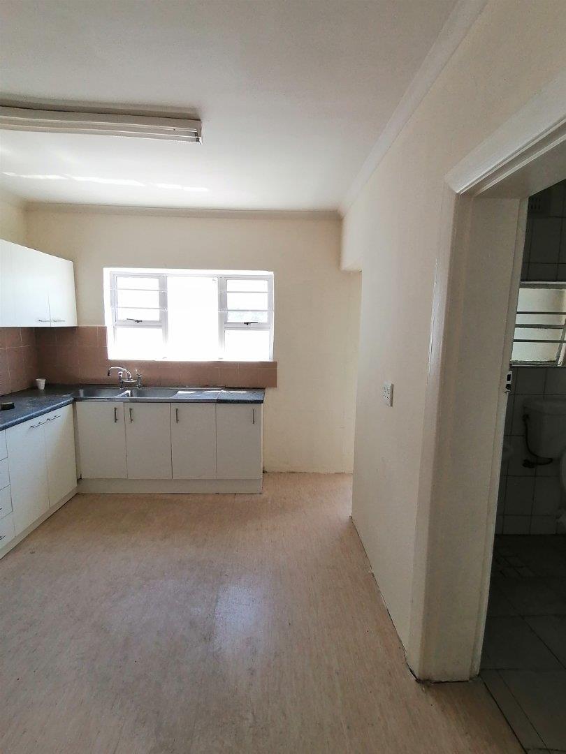To Let 2 Bedroom Property for Rent in Lansdowne Western Cape